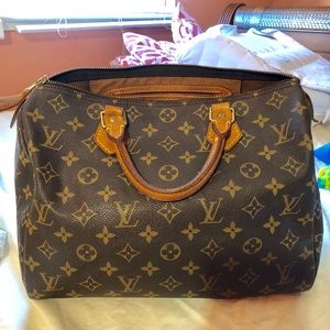 Louis Vuitton Speedy 30